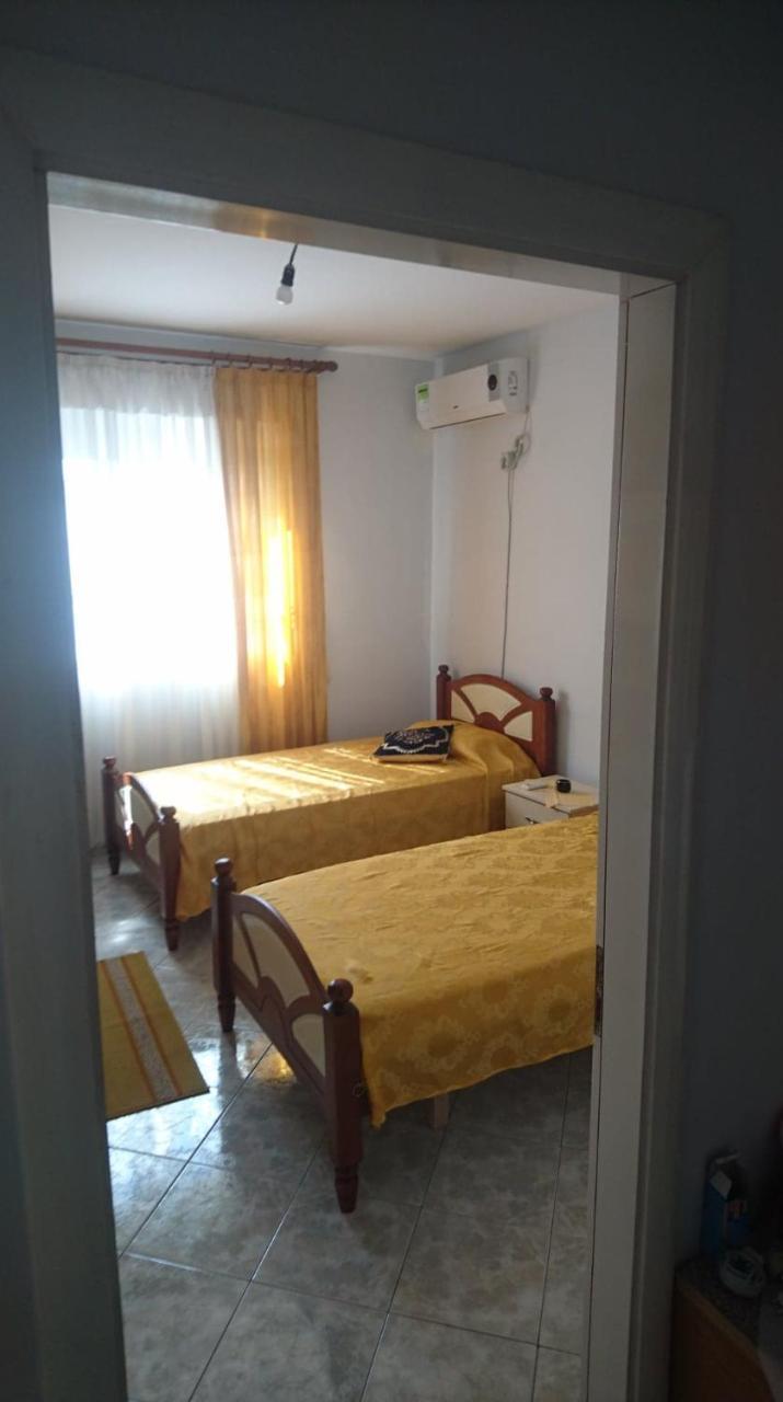 C&S Appartment Vlore Bagian luar foto